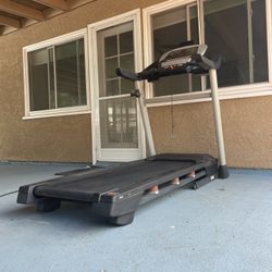 Treadmill 