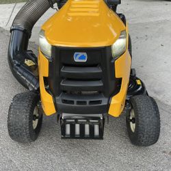 2018 Cub cadet xt1 42" zero turn mower// John Deere// Toro Timecutter//cub Cadet // Honda// Ariens Apex//