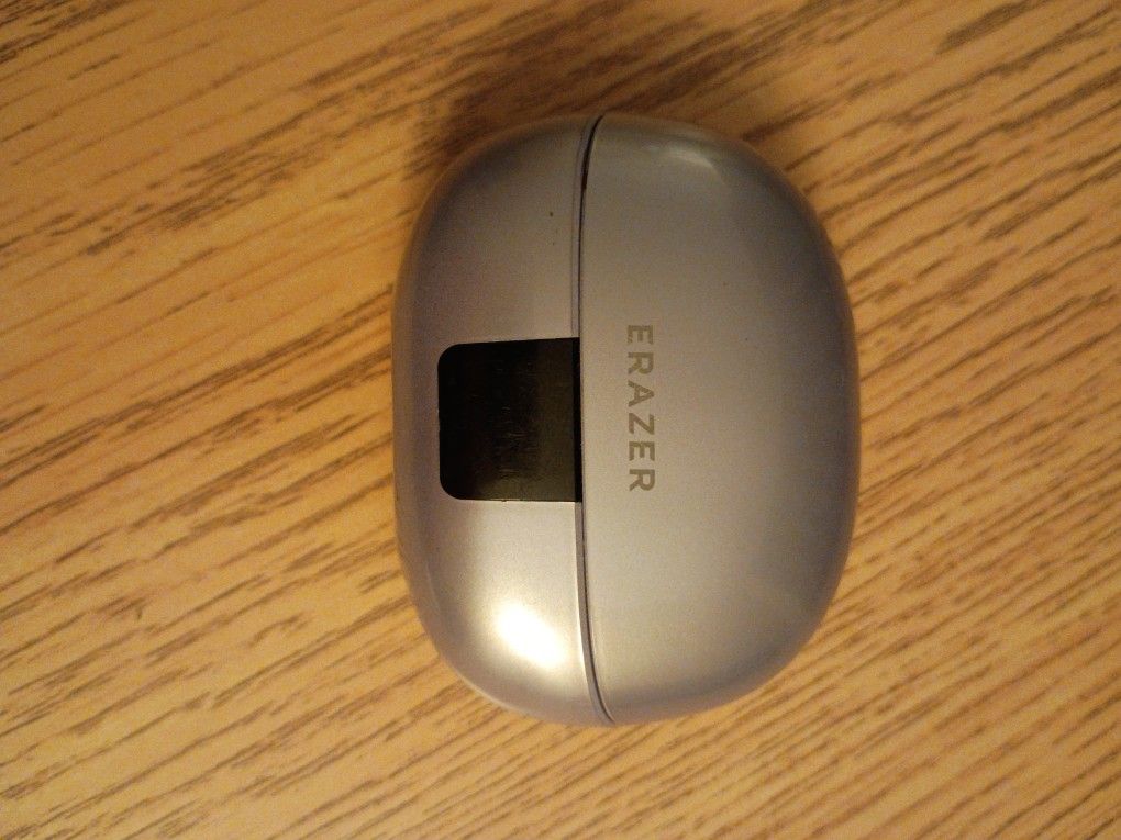 Erazer Earbuds/ TRANSLATION