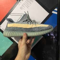 Yeezy 350 Ash Blue