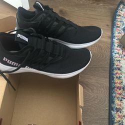 Puma Tennis Shoes Women 7.5