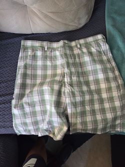Men's golf shorts