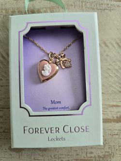 Mom Necklace 