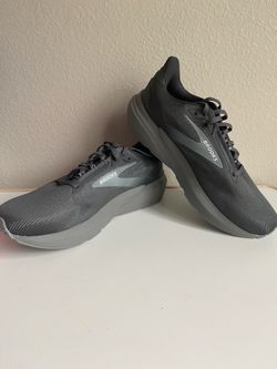 Brooks Revel 8 Mens 10.5 Wide Running Shoes *BNIB*