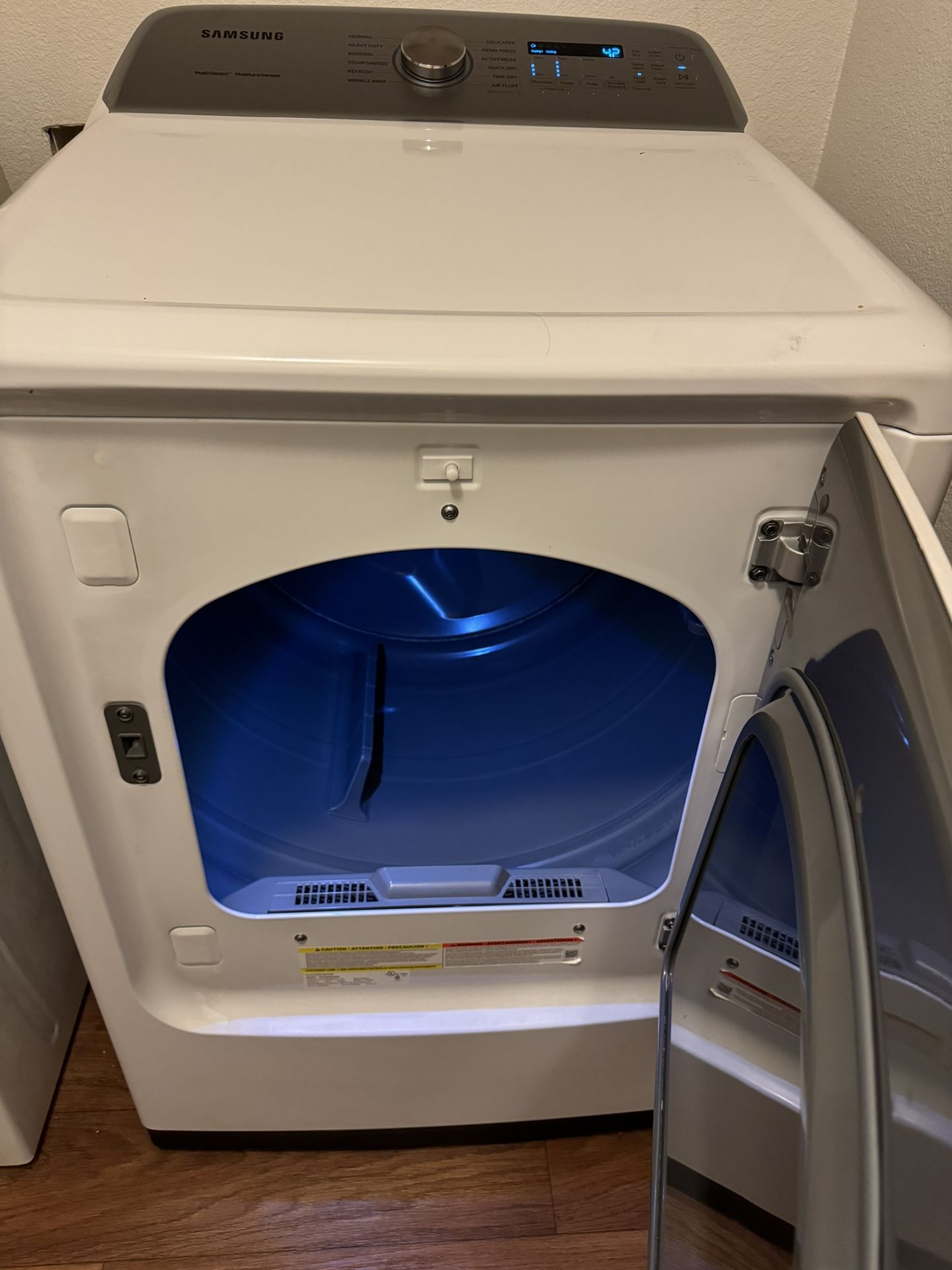 Kenmore Washer And Samsung dryer set