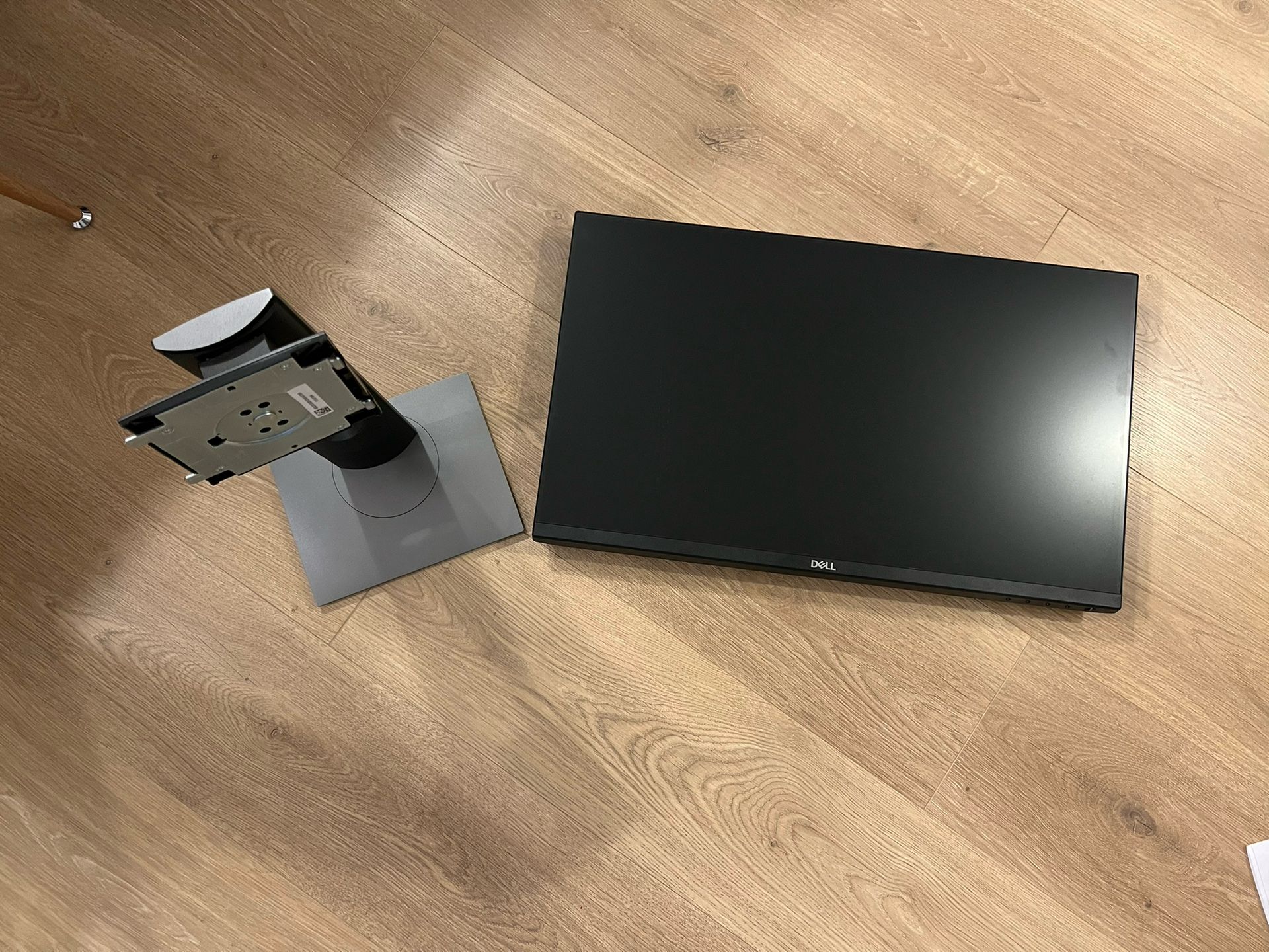 Dell Monitor and Stand w/Cables