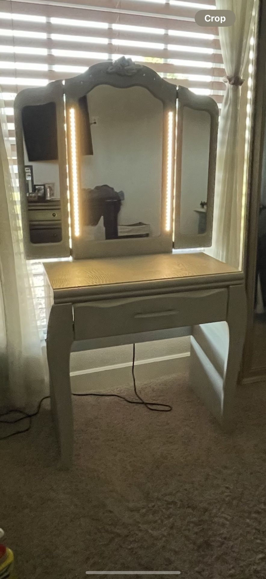 Makeup Vanity w/ LED Lights (Ashley Furniture)