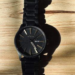 Nixon Sentry Watch / Black On Black w/ Gold. Spanish Days