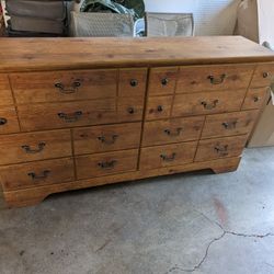 Dresser - 6 Drawers