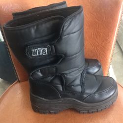 Kids Snow Boots - Black - Size 4