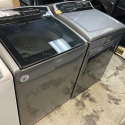Whirlpool Washer And Dryer Set