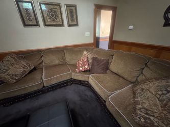 Sectional couch with 6 pillows only