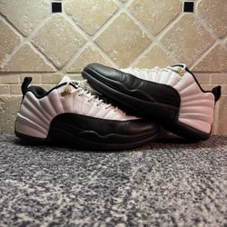 -Jordan 12s Low “Taxi” 2011 -Size 9.5M -Og all  -Barley used  -Shipping available