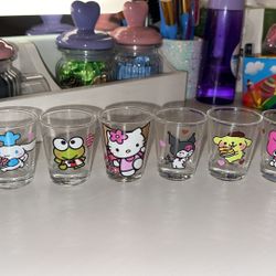 Hello Kitty & Friends Shot Glasses Set 