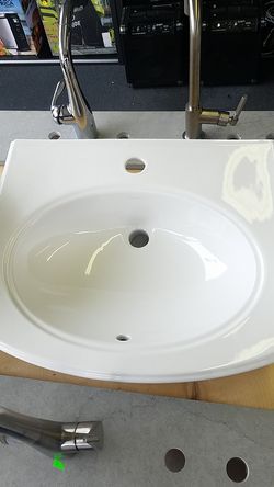 Kholer bathroom sink NEW