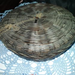 Vtg/antique Chinese Hand Woven Sewing Basket