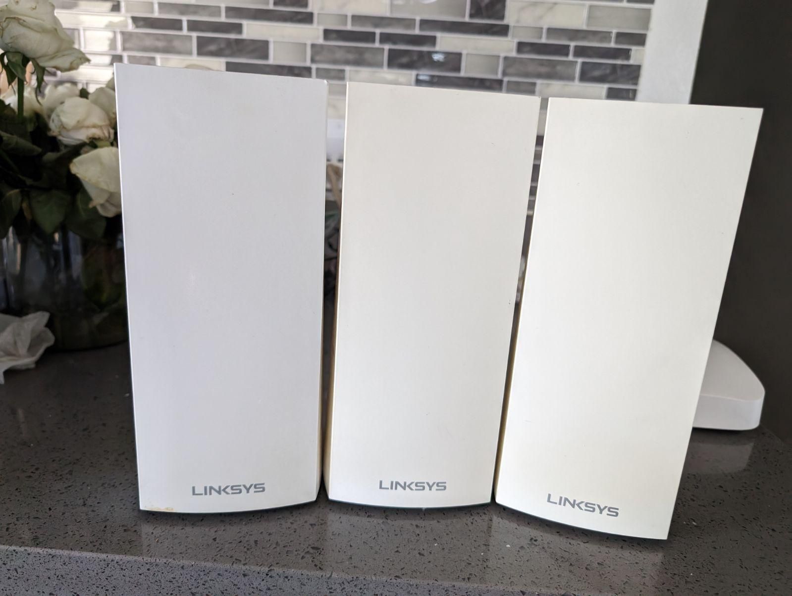 Linksys MX 4200 3 pack / Linksys WHW0101P Wifi Extender