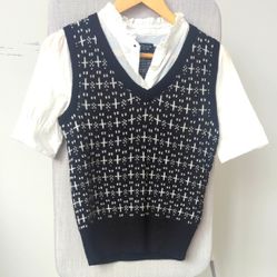 Women's Topshop Monochrome Knit Vest + H&amp;M Blouse(New) - Size 2 
