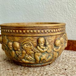 Planter ornate stone