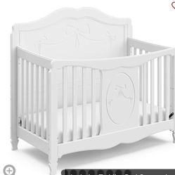Princess Convertible Crib Model 04587-151ft. New in box.
