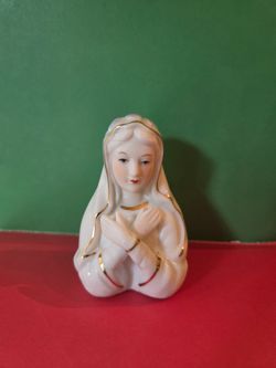 Vintage Porcelain Virgin Mary Madonna Mini Bust with Gold Trim