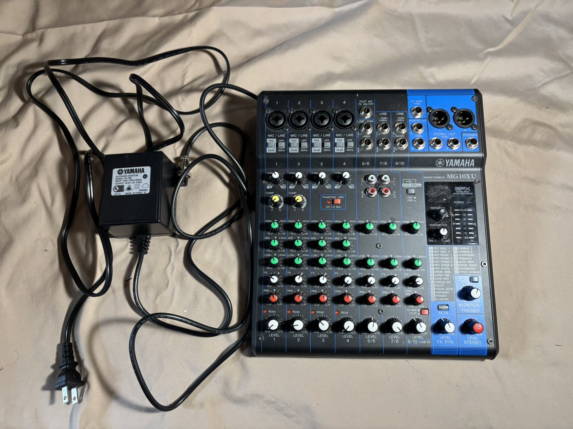 Yamaha MG10XU Mixing Unit