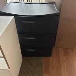 Storage Shelving And Container 