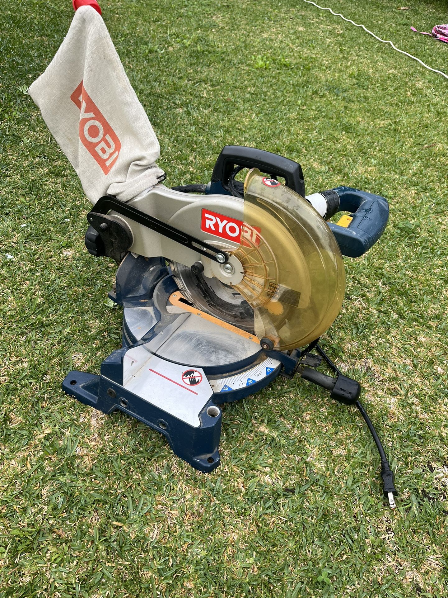 Ryobi saw