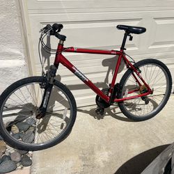Medium-Sized, Red Mountain Bike (Diamondback Sorrento, 21-speed)