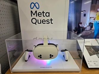 Meta Quest 3S VR Headset with Controllers