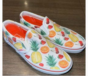 Vans Women's Fruit Print Slip-On Sneakers size 6 new