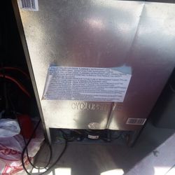 Mini fridge $75