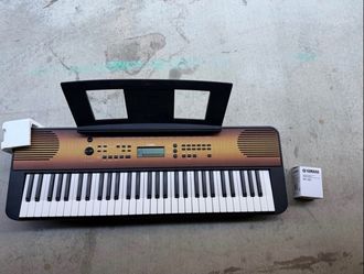 Yamaha keyboard electric 61 key