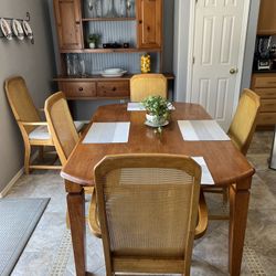 Dining Table with 5 Chairs 