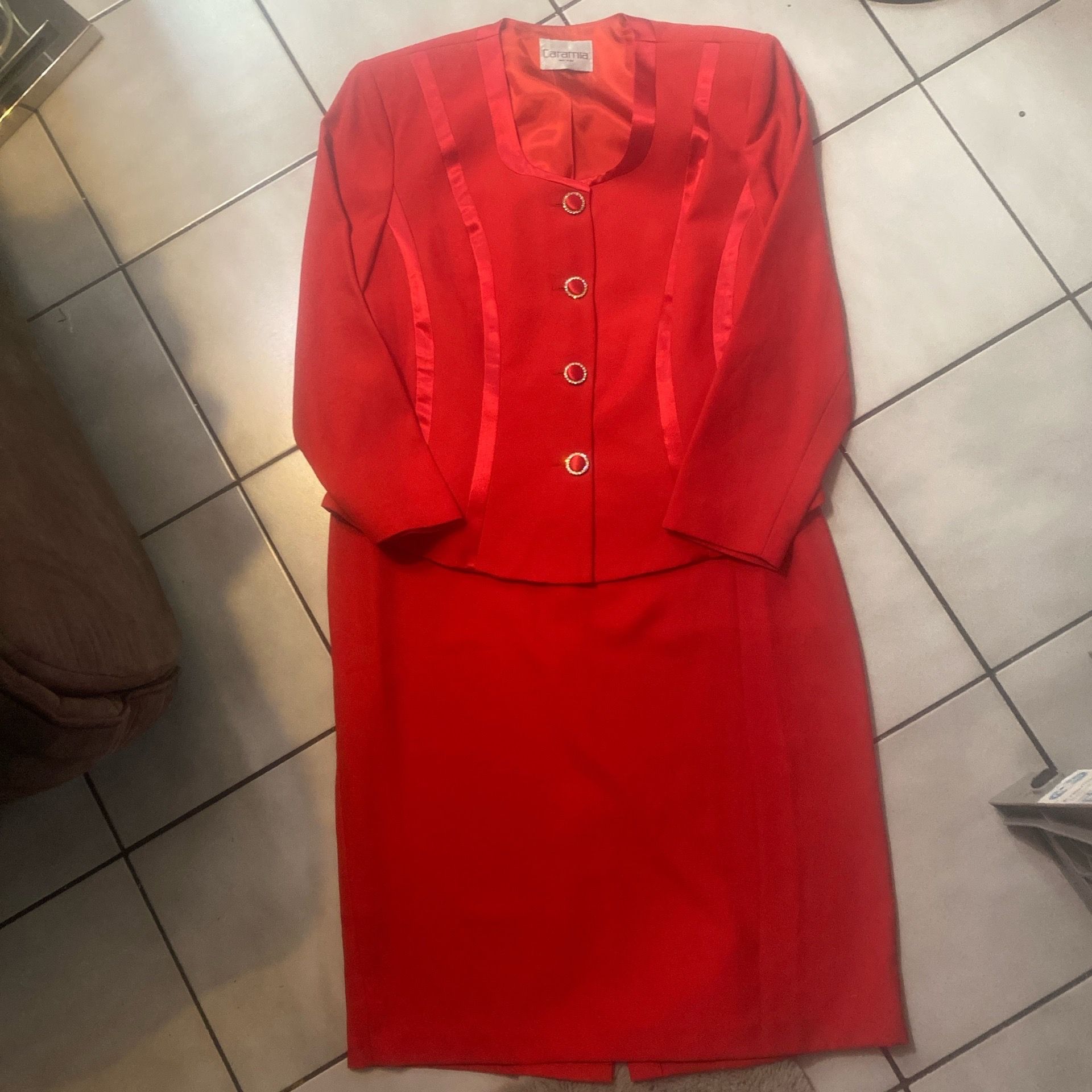 Woman’s suit