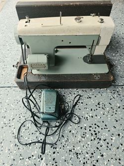 Vintage Sears Kenmore Sewing Machine with Case