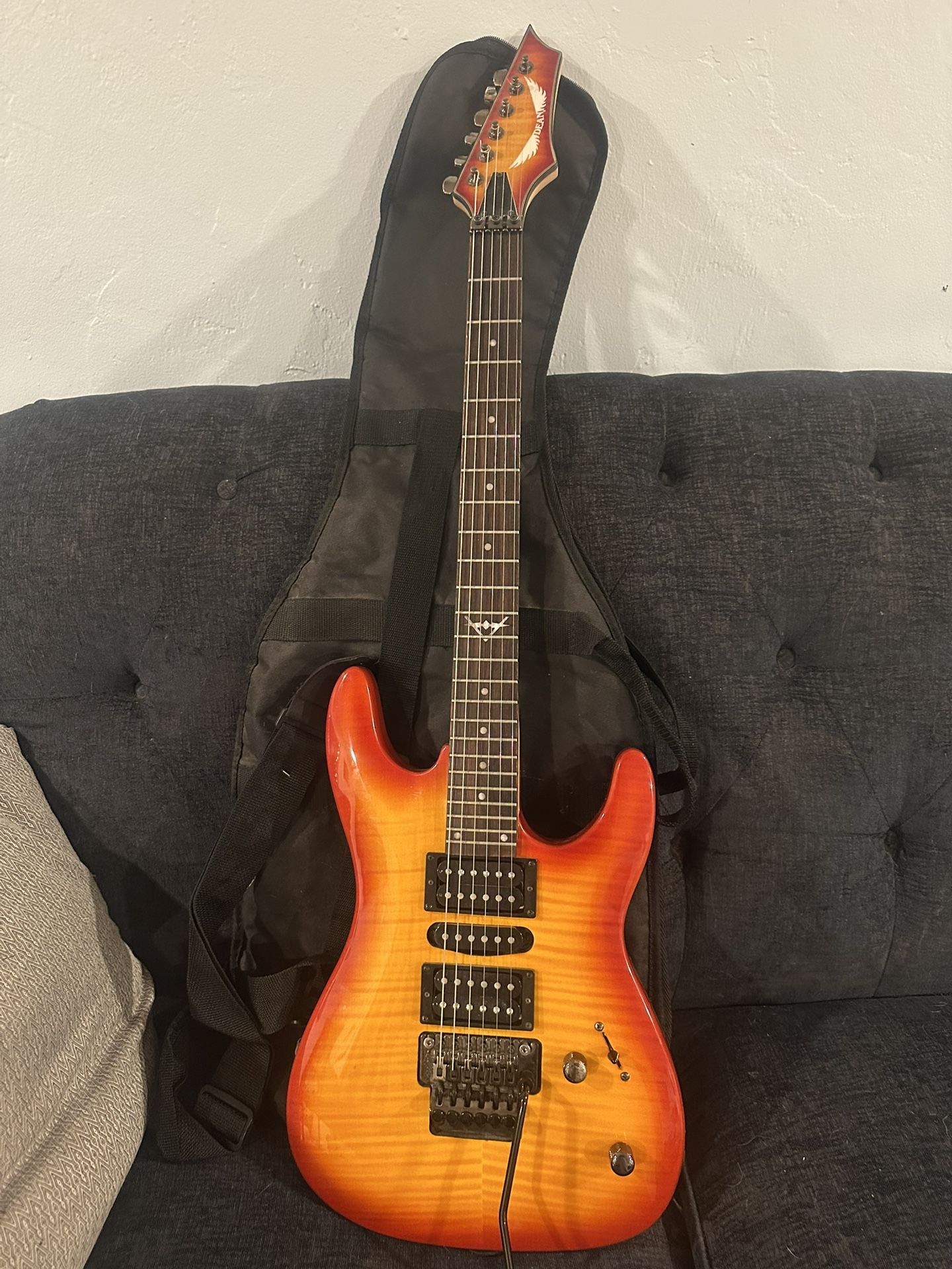 Dean Custom 380 Floyd - Amberburst