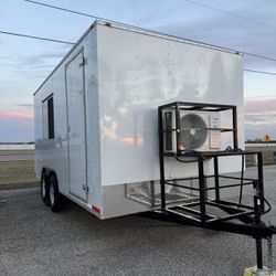 8X16 MOBILE OFFICE TRAILER