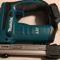MAKITA CROWN STAPLER 