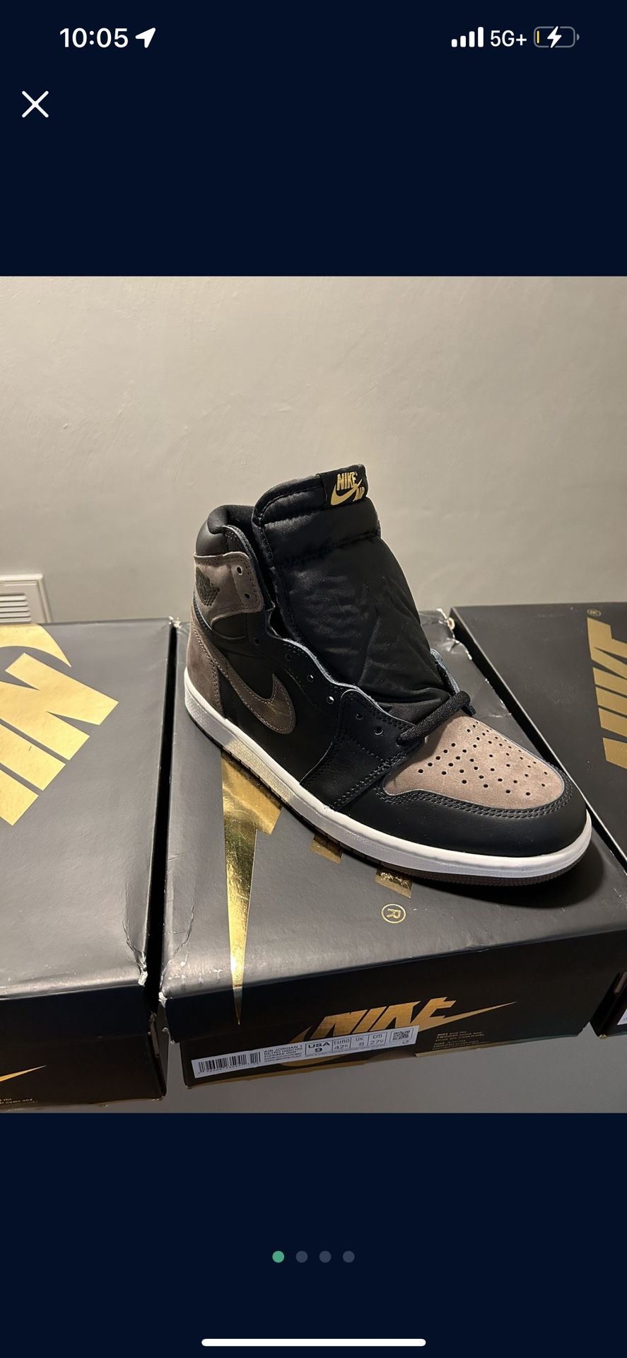 Size 10 Jordan 1’s Mocha’s