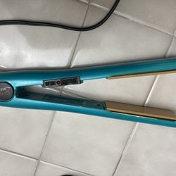Chi Straightener