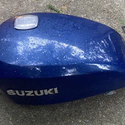 Gas Tank And Honda 750 4 Engine 