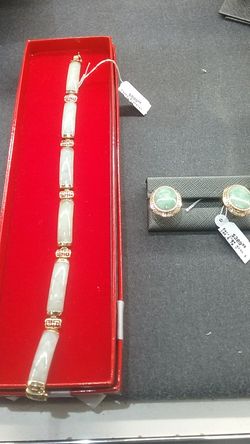 Jade bracelet 14kt