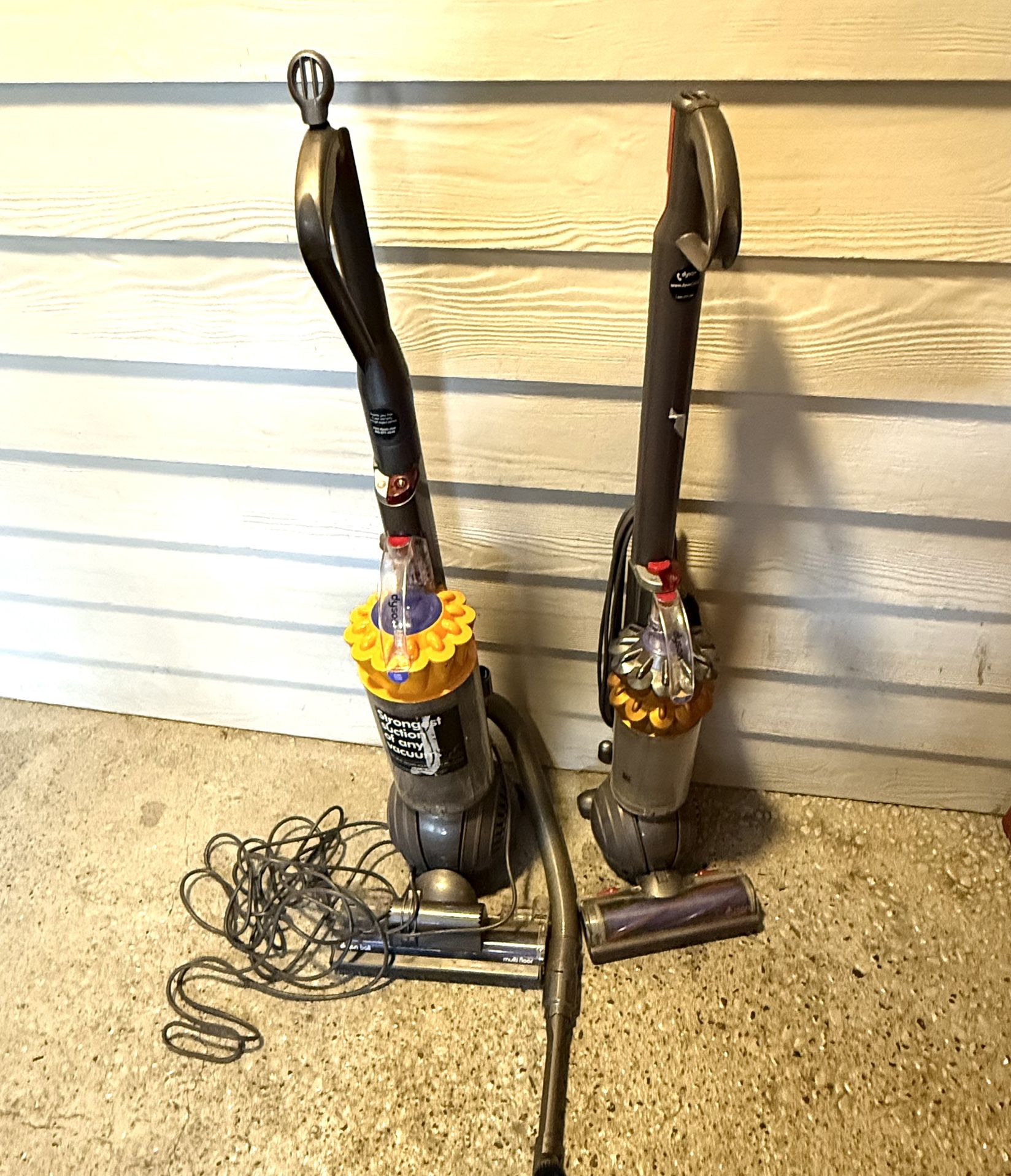 Bundle Dyson Vacuum Deal 