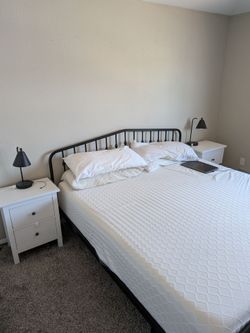 King Side Bedroom Set