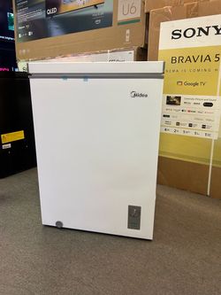 Midea Chest Freezer 3.5 Cub Ft!