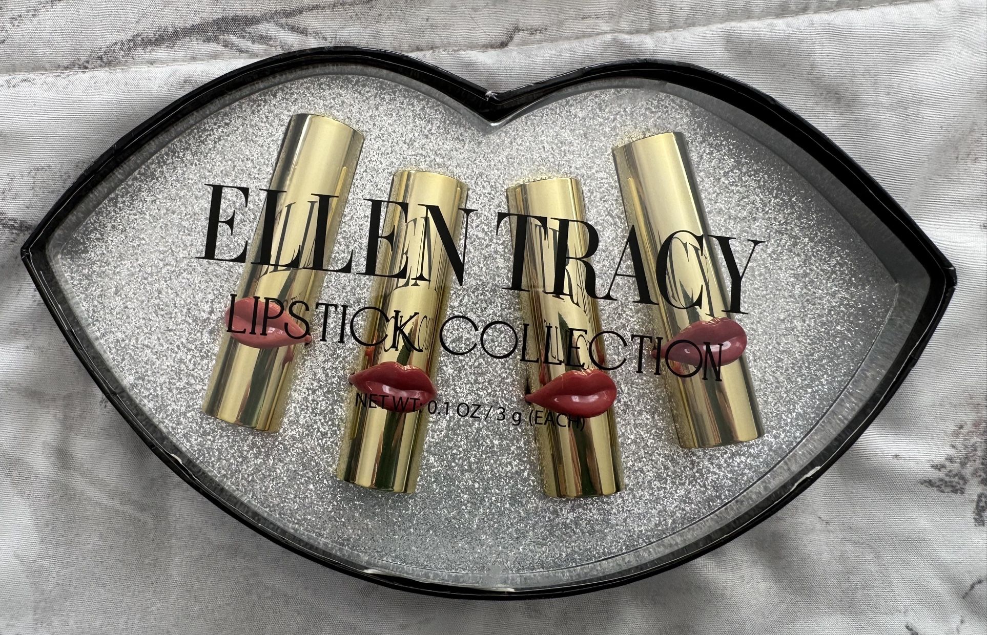 NWT Ellen Tracy Lipstick Collection Set of 4 Lipsticks - 0.10 Oz each Full Size Gift Box Silver