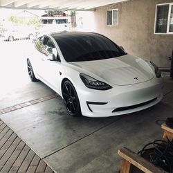 2018 tesla model 3 clean title
