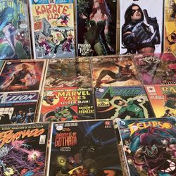 Comic Book Collection/ Collectibles LOT