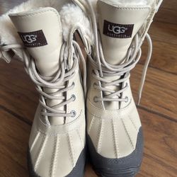 UGG Snow Boots 